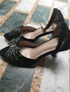 Black Embellished Bow Heels