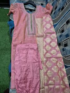 Elegant Pink Kurta Set