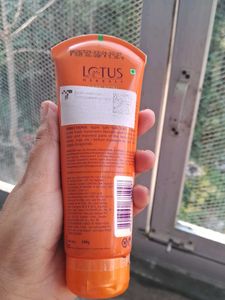 lotus tinted sunscreen