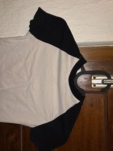 H&amp;M Crop Top Size Xs