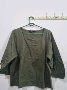 Pack Of 4 Tops 💚 💛 🖤 💙