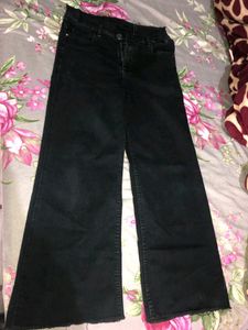 Black Straight Fit Jeans