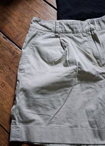Chic Beige Shorts