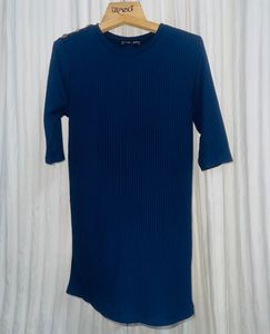 ZARA Collection Blue Ribbed Knit Tee Shirt
