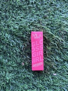 MILA BEAUTE GlossGirl Lip Gloss