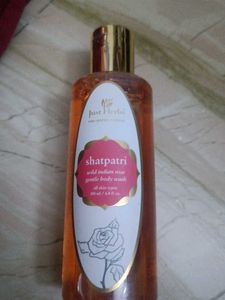 Just Herbs Shatpatri Body Wash