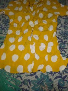 Combo Of 2 Summer Tops And 1 Jeans