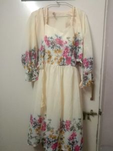 Cute and sexy backless summer dress with Shrug