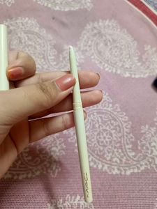 MAC Pure White Kajal for Large Doll Eyes
