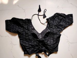 🌟🌟🌟Black Embroidered Blouse🌟
