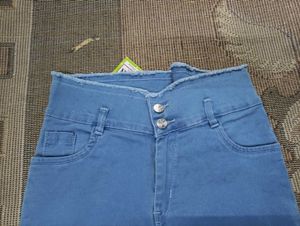 C@15 Size-30 Slim Capri