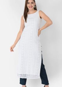 White Sleeveless Kurta
