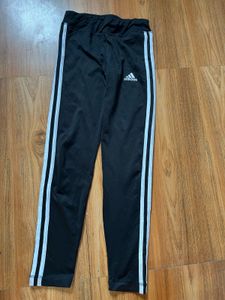 Adidas leggings 🫶🏻brand New