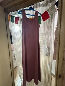 sleeveless maxi dress