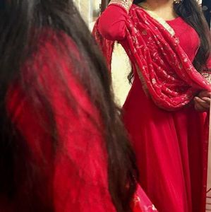 a pink/ rani colour anarkali dress for women