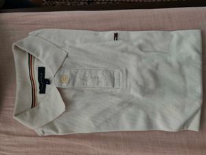 Tommy Hilfiger White T-shirt Like New
