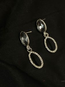 Dangling Oval Earrings