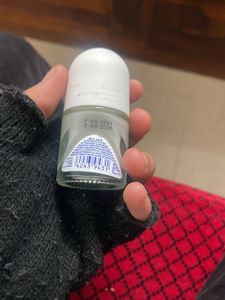 Nivia Deodorant Natural Glow Smooth Skin 48 Hrs