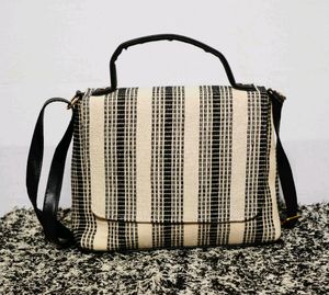 🆕 Beautiful Sling Bag👜..    women, beauty, forever21, handbags, bags, shein,  jaipurjewelry, party wear, Accessories, Zara