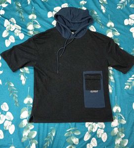 Hooded T-shirt