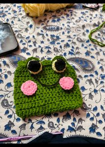 Crocheted Frog Coin Bag