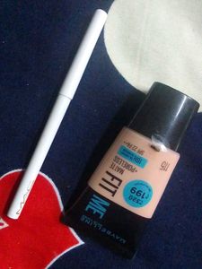 Maybelline Fit Me Foundation & MAC Eyeliner