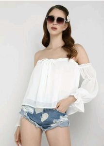 🐩Chic White Off-Shoulder Top