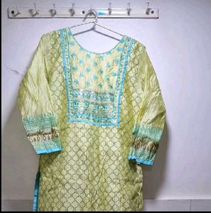 4 Kurti