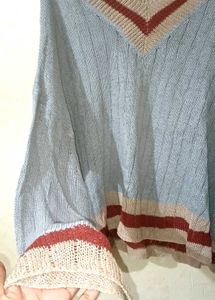 Stylish V-Neck Knit Top