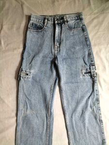 Straight Jeans