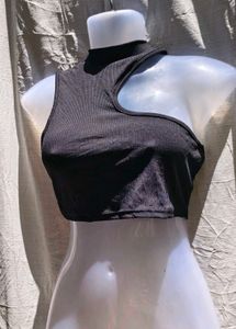 21J. SEXY SHEIN CROP TOP