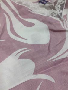 Straight Fit Kurta With V-neck Lace.