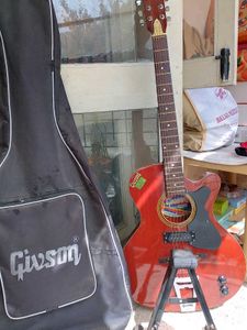 Givson Guitar New