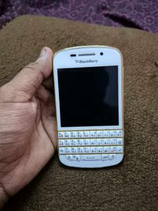 Blackberry Q10 Special Edition Gold