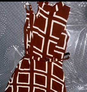 Geometric Print Sleeveless Dress