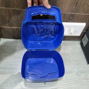 Universal Studios Tiffin Carrier