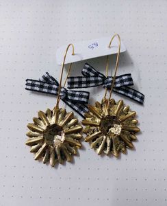 Vintage Style Sunflower Gingham Bow Earrings