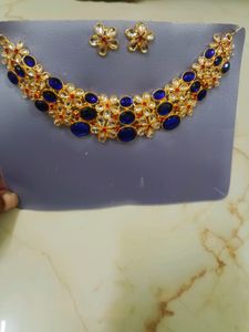 Beautiful Blue Stone Necklace With Earrings