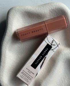 Fenty Beauty Glow Bomb Stick :- Fentyglow