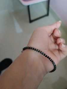 925 Sterling Silver Bracelet Nazriya Black Beeds