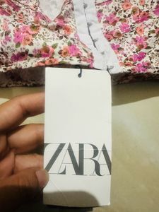 New Zara  Brand Top With Tag