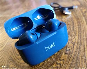 Boat Airdopes 163 Blue Colour