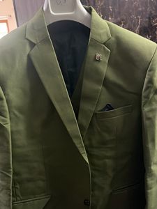Green colour 3 piece suit