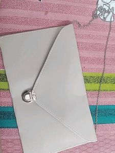 Elegant Clutch with Chain