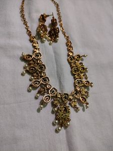 Premium Quality Necklace (TRENDING)