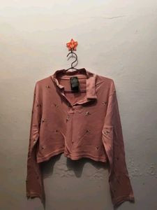 Vintage-Inspired Cropped Floral Knit Top