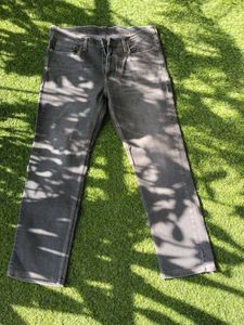 Levis Charcoal Gray Denim Jeans