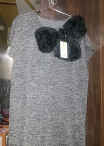 Gray Tee w/ Floral Detail