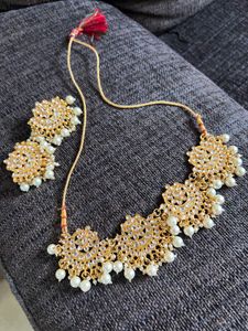 Elegant Kundan Necklace Set