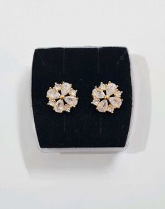 Anti Tarnishing Studs